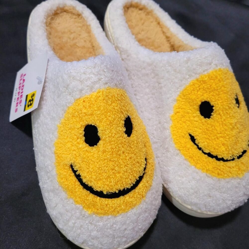 Medium size-No-brand Women's Slippers